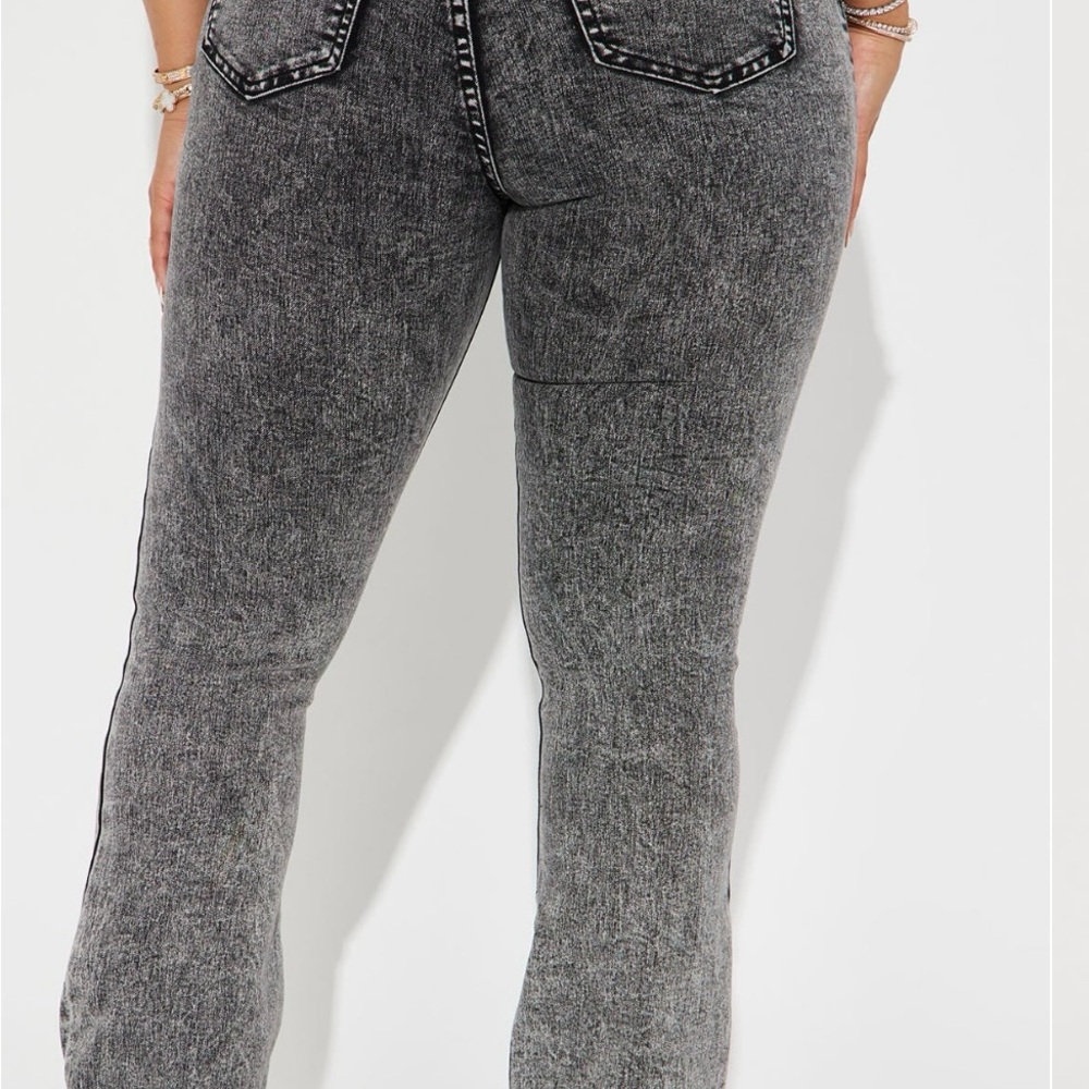 Fashion Nova Gray Straight Leg Jeans with Vintage Wash